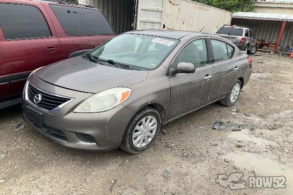 Photo of 2014 Nissan Versa