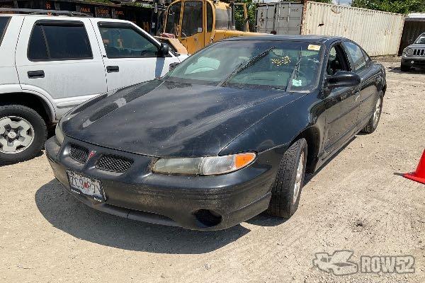Photo of 2002 Pontiac Grand Prix
