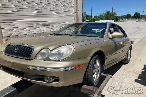Photo of 2004 Hyundai Sonata