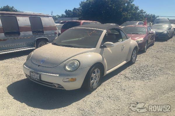 Photo of 2003 Volkswagen New Beetle