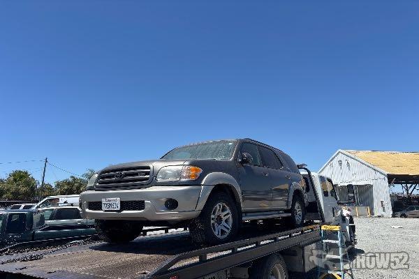 Photo of 2003 Toyota Sequoia