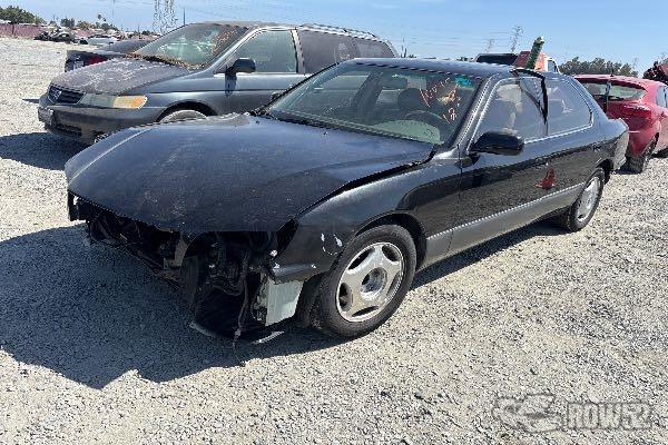 Photo of 2000 Lexus LS 400