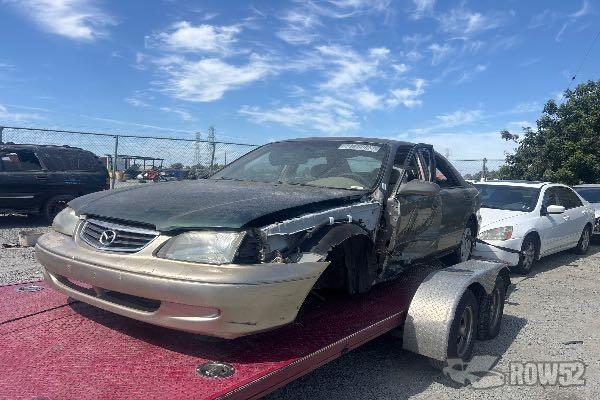 Photo of 2000 Mazda 626