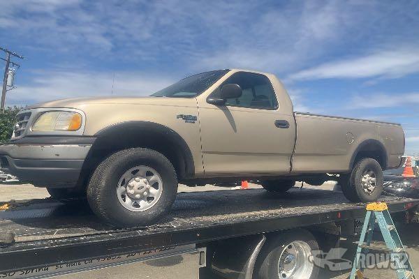 Photo of 1999 Ford F-250