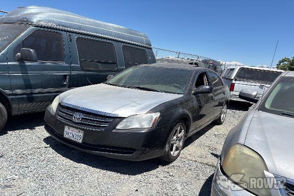 Photo of 2005 Toyota Avalon