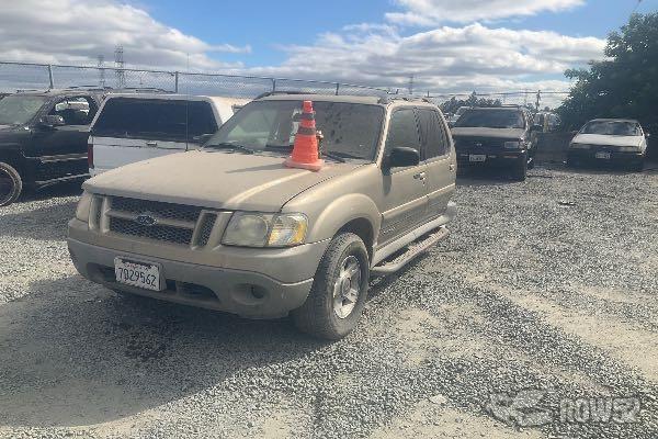 Photo of 2001 Ford Explorer Sport Trac