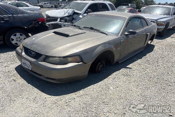 Photo of 2001 Ford Mustang