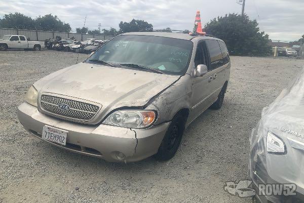 Photo of 2004 Kia Sedona