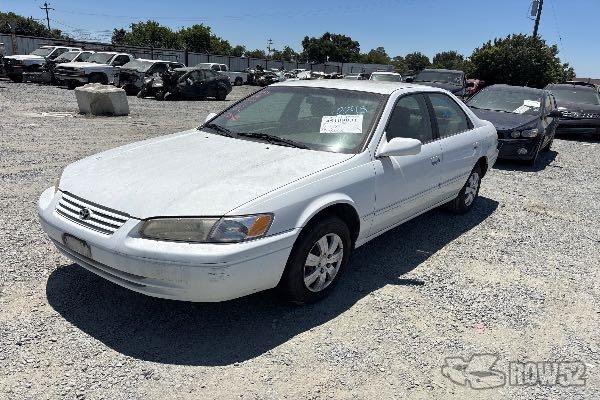 Photo of 1998 Toyota Camry