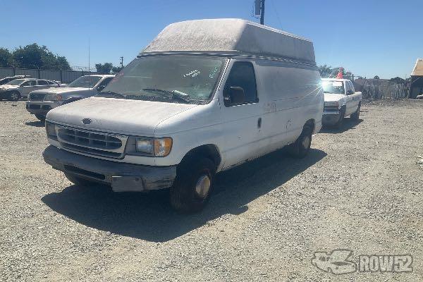 Photo of 1999 Ford Econoline