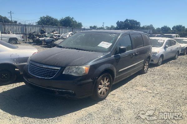 Photo of 2014 Chrysler Town & Country