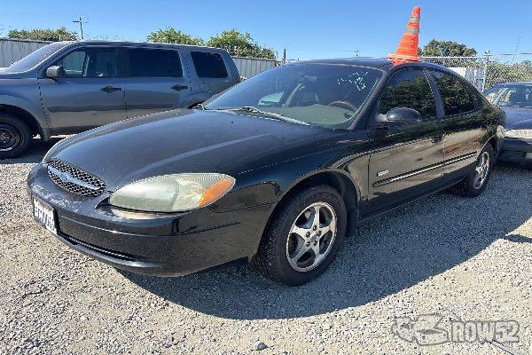 Photo of 2003 Ford Taurus
