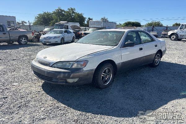 Photo of 1997 Lexus ES 300