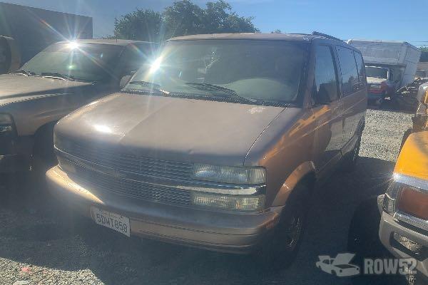 Photo of 2001 Chevrolet Astro