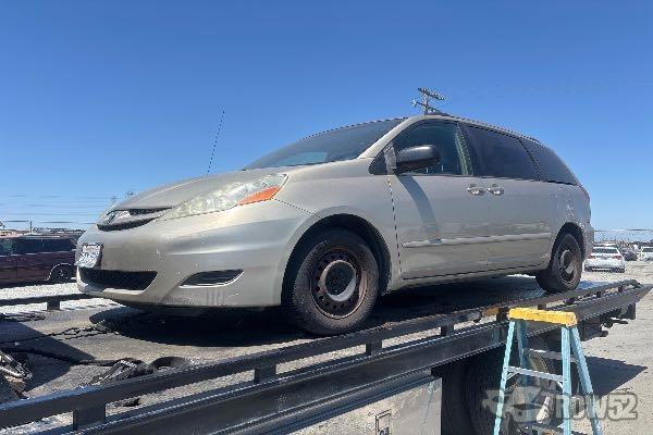Photo of 2007 Toyota Sienna