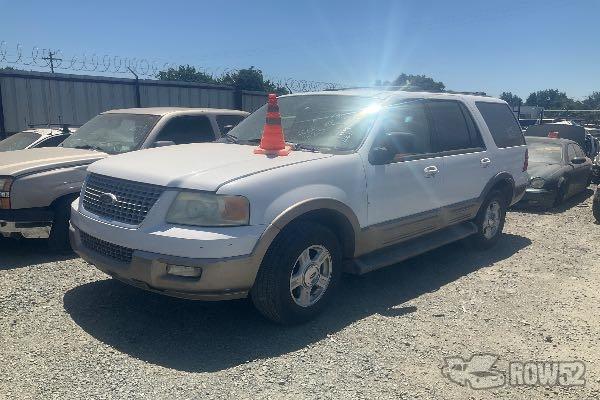 Photo of 2004 Ford Expedition
