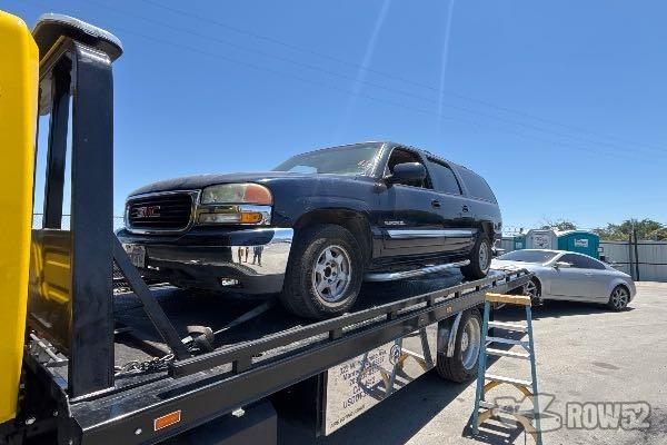 Photo of 2004 GMC Yukon XL