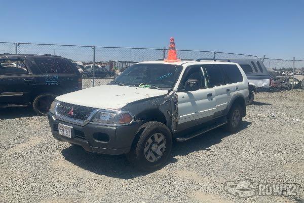 Photo of 2001 Mitsubishi Montero Sport