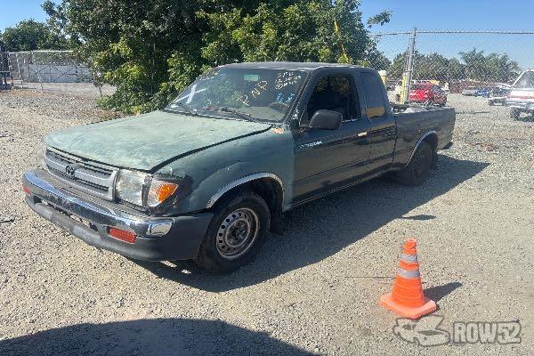Photo of 1998 Toyota Tacoma