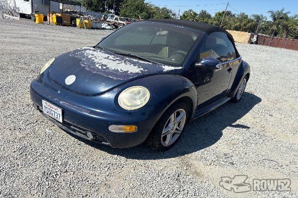 Photo of 2004 Volkswagen New Beetle