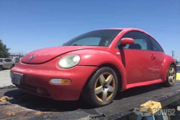 Photo of 2000 Volkswagen New Beetle