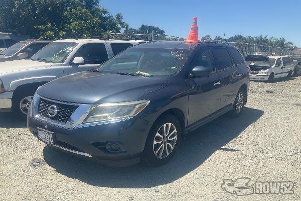 Photo of 2014 Nissan Pathfinder
