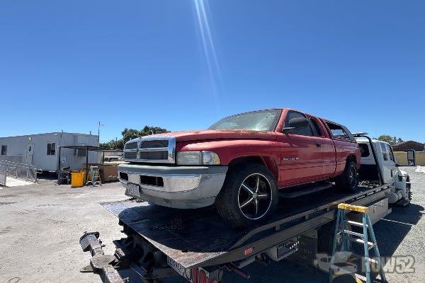 Photo of 1999 Dodge Ram 1500