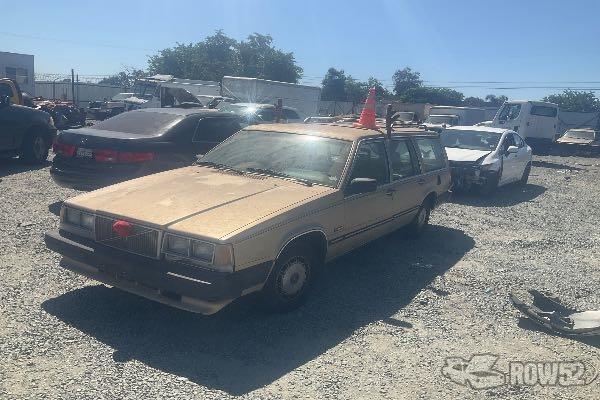 Photo of 1987 Volvo 740