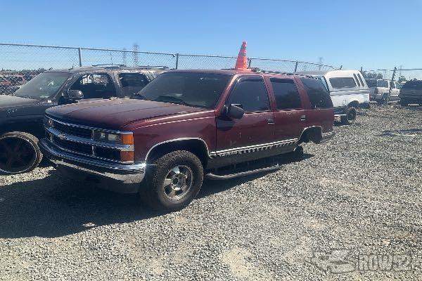 Photo of 1999 Chevrolet Tahoe