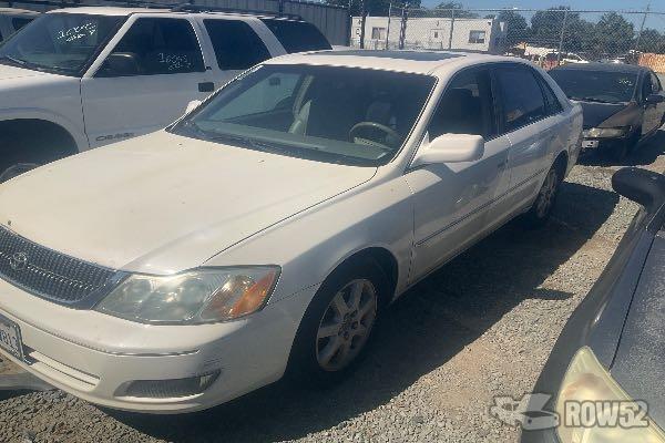 Photo of 2000 Toyota Avalon