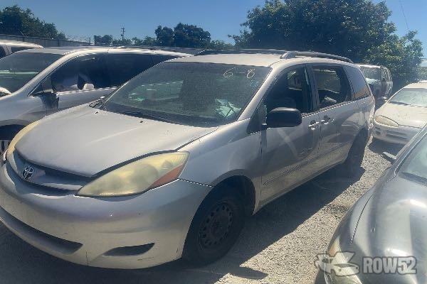 Photo of 2006 Toyota Sienna