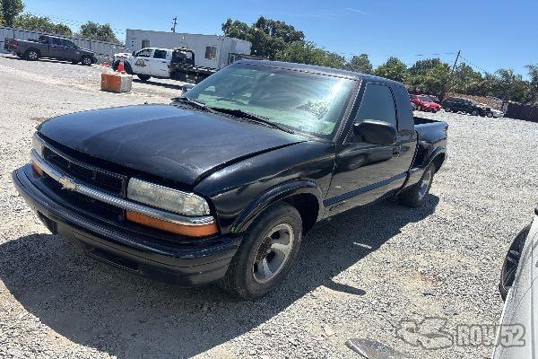 Photo of 1999 Chevrolet S10 Pickup