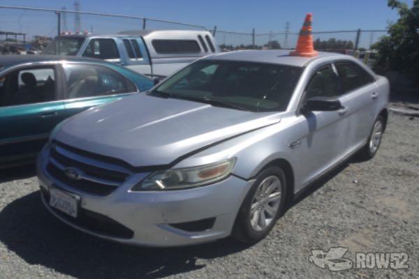 Photo of 2011 Ford Taurus