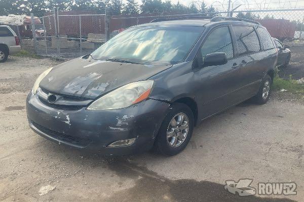 Photo of 2007 Toyota Sienna