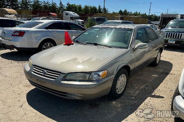 Photo of 1999 Toyota Camry