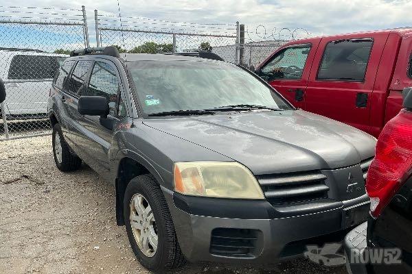 Photo of 2004 Mitsubishi Endeavor