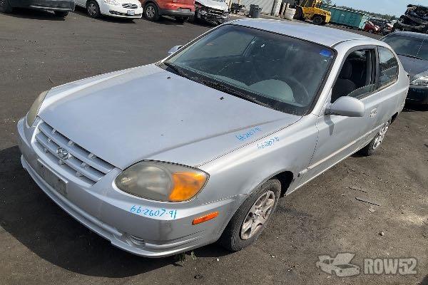 Photo of 2005 Hyundai Accent