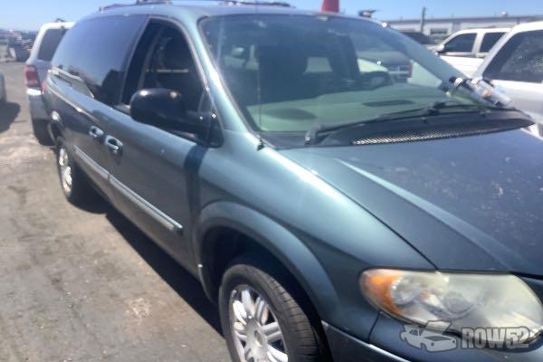 Photo of 2006 Chrysler Town & Country