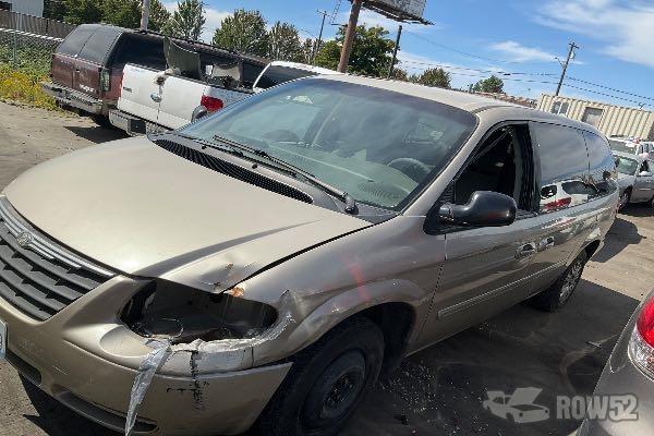 Photo of 2006 Chrysler Town & Country