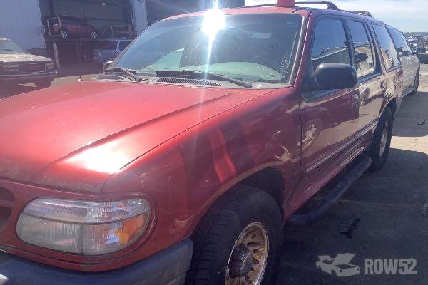 Photo of 1999 Ford Explorer