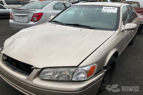 Photo of 2000 Toyota Camry