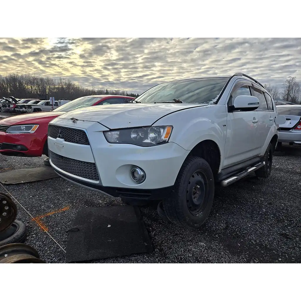 Photo of 2013 Mitsubishi Outlander
