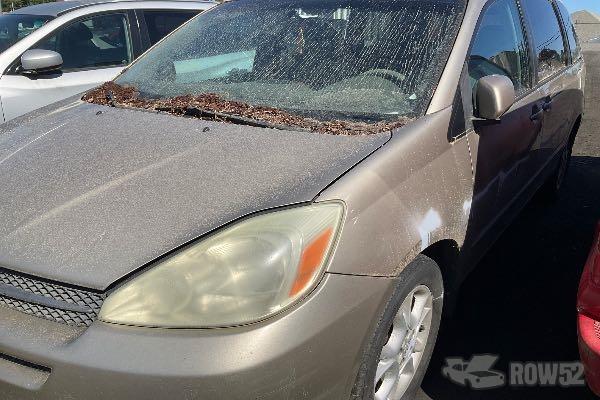Photo of 2004 Toyota Sienna