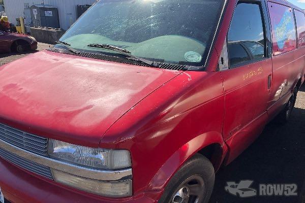 Photo of 2001 Chevrolet Astro