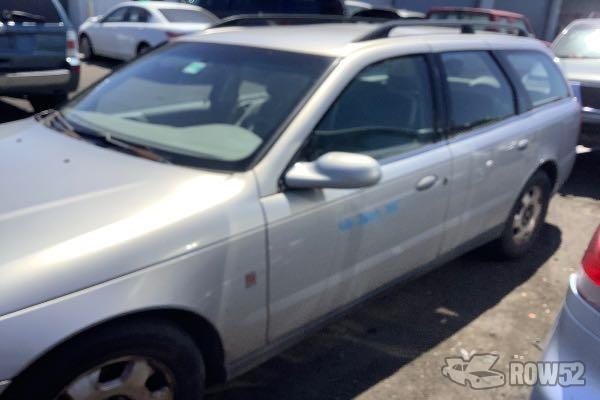 Photo of 2000 Saturn LW