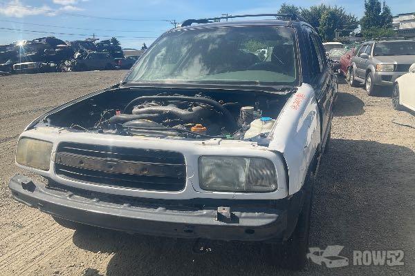 Photo of 2002 Chevrolet Tracker