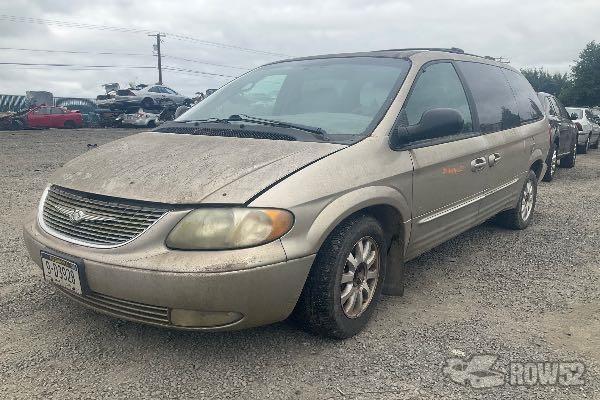 Photo of 2002 Chrysler Town & Country