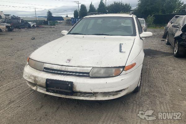 Photo of 2001 Saturn LW