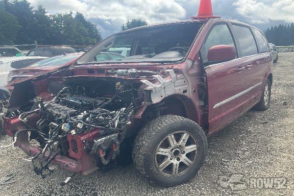 Photo of 2013 Chrysler Town & Country