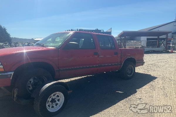 Photo of 2000 Chevrolet S10 Pickup